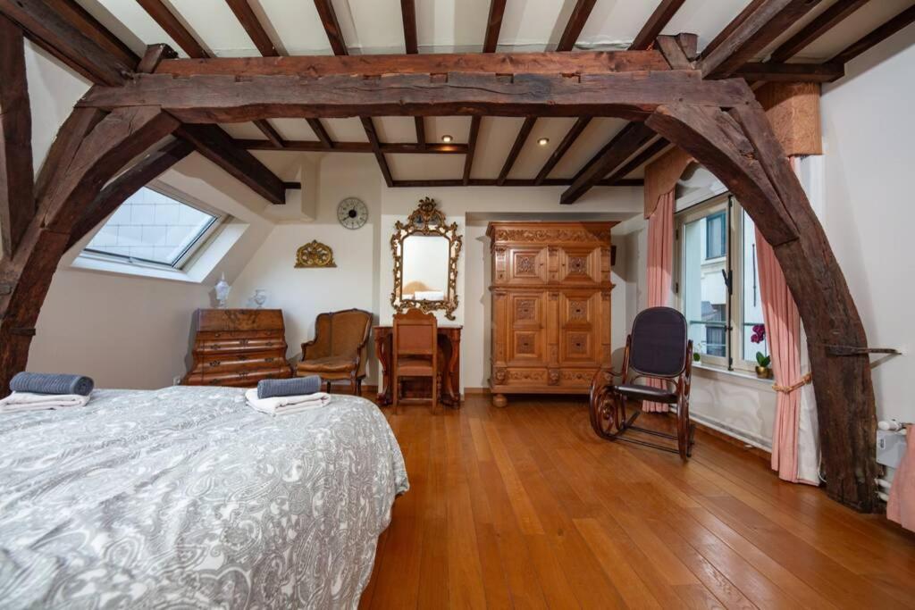 Hofmarkgraaf - Unique In Historic Mansion